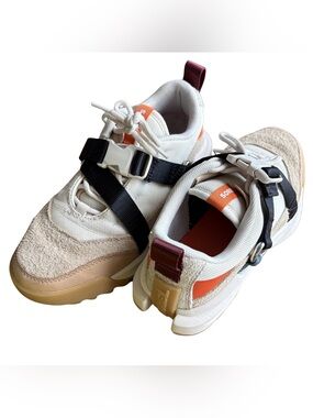 Sorel ONA 718 EQ Low Sneakers Chalk Cream Buckle Strap Womens 7